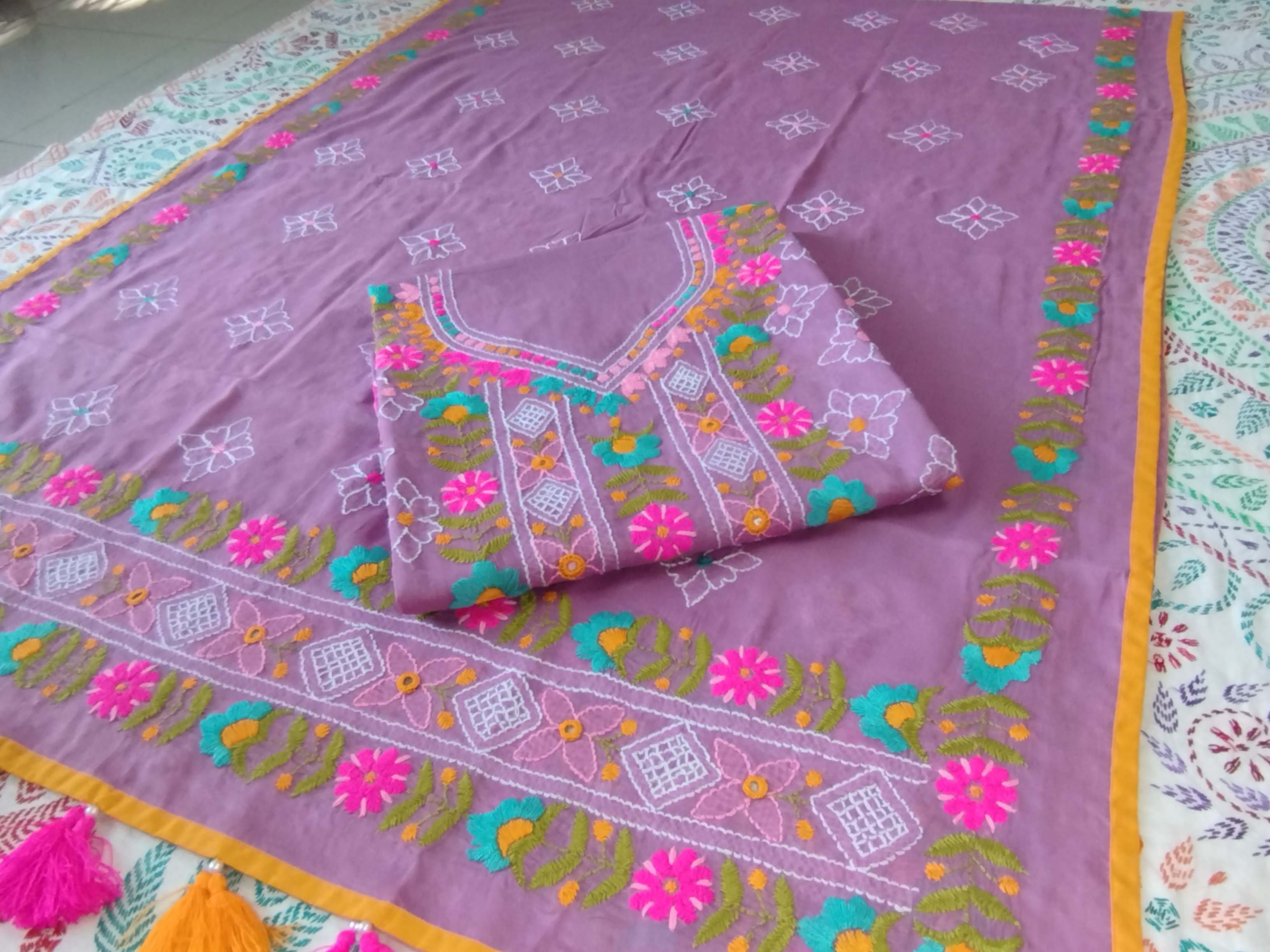 ল্যাভেন্ডার কালার